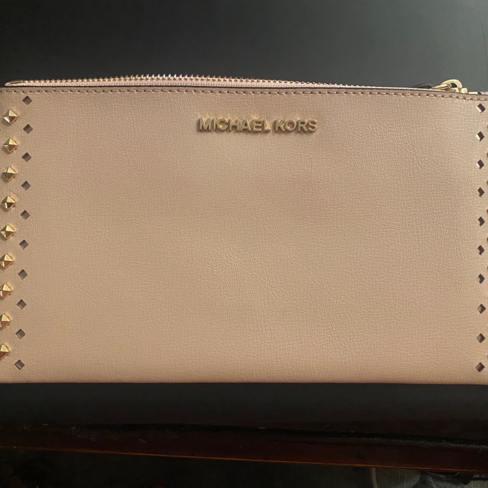 New Michael kors leather wristlet in blush